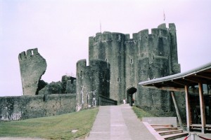 crn2003_119_caerphilly_castle2