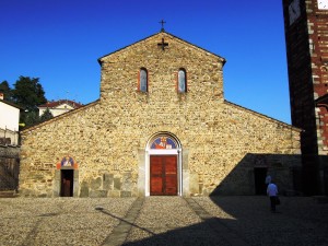 Basilica_di_Agliate_2013     