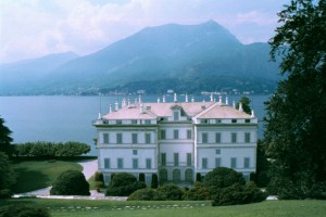 Lago_di_Como_Bellagio_2002_Villa_Melzi       